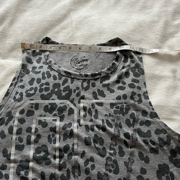 Authentic American Heritage woman’s sleeveless tee. Cheetah print - Picture 7 of 10